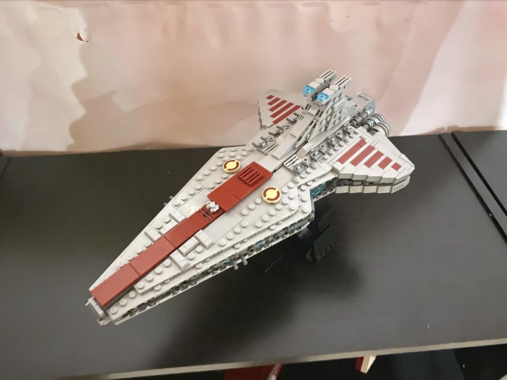 Lego Midi-Scale Venator-Class Republic Cruiser