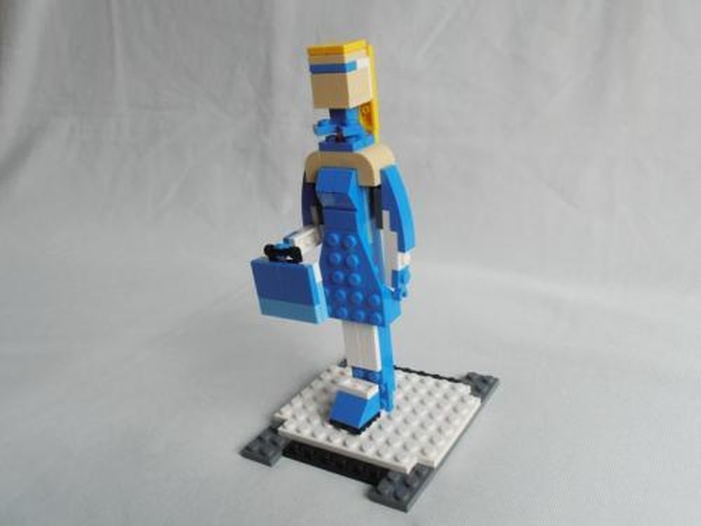 Lego 6913 Ms. Blue