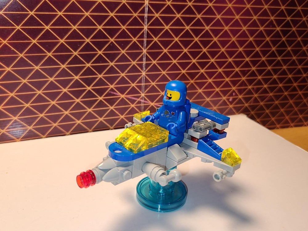 Lego Dimensions Benny's Laser Craft. Minifigure Compatible.