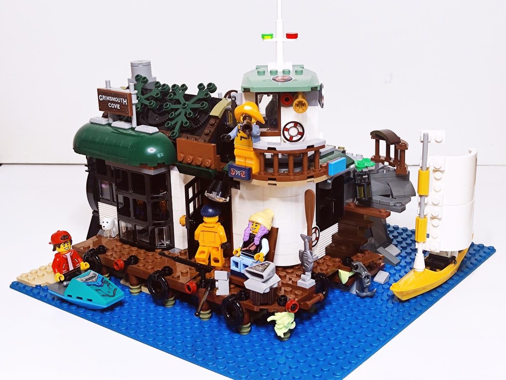 Lego CMC - Cabinet of Marine Curiosities - Habour Hood with Interior (MOC 70431 / 70419)