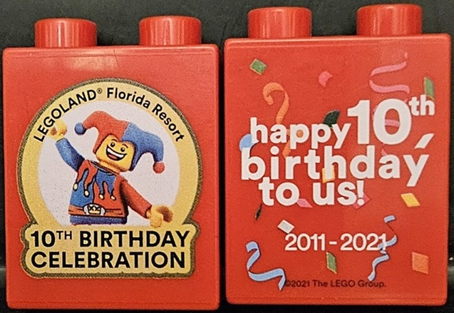Lego Duplo, Brick 1 x 2 x 2 with LEGOLAND Florida Resort 10TH BIRTHDAY CELEBRATION Pattern / Red