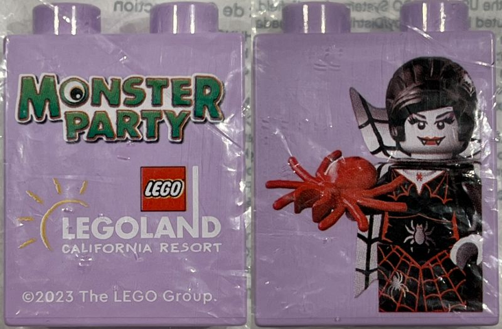 Lego Duplo, Brick 1 x 2 x 2 with Monster Party LEGOLAND California Resort, Spider Lady Minifigure Pattern / Lavender