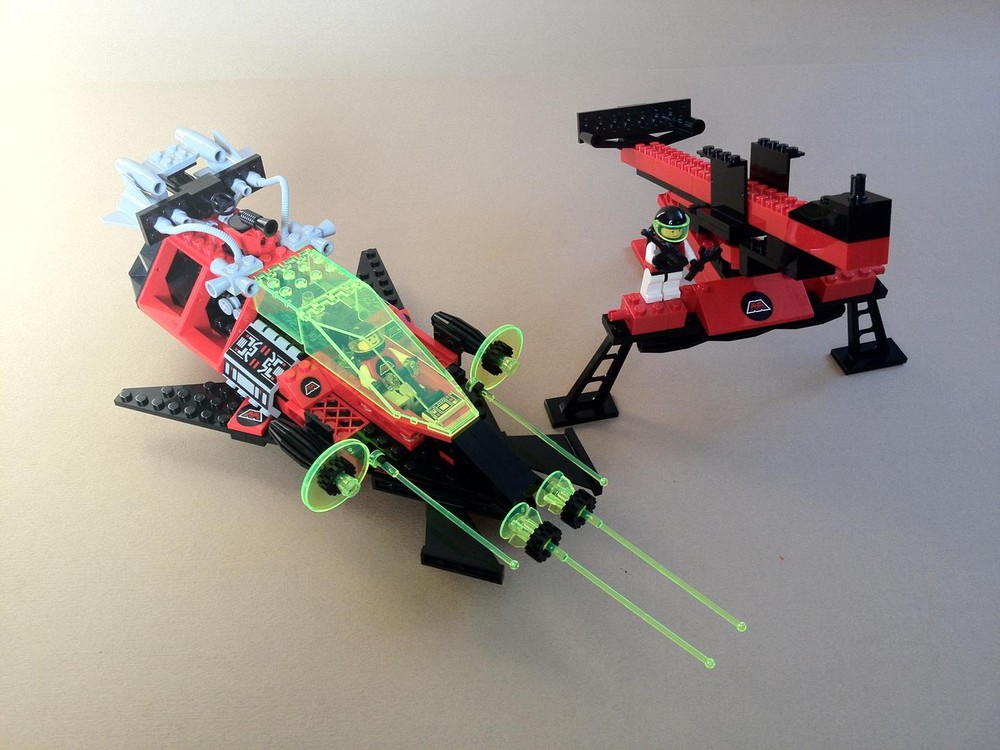 Lego Magnetic Enforcer with Service Base