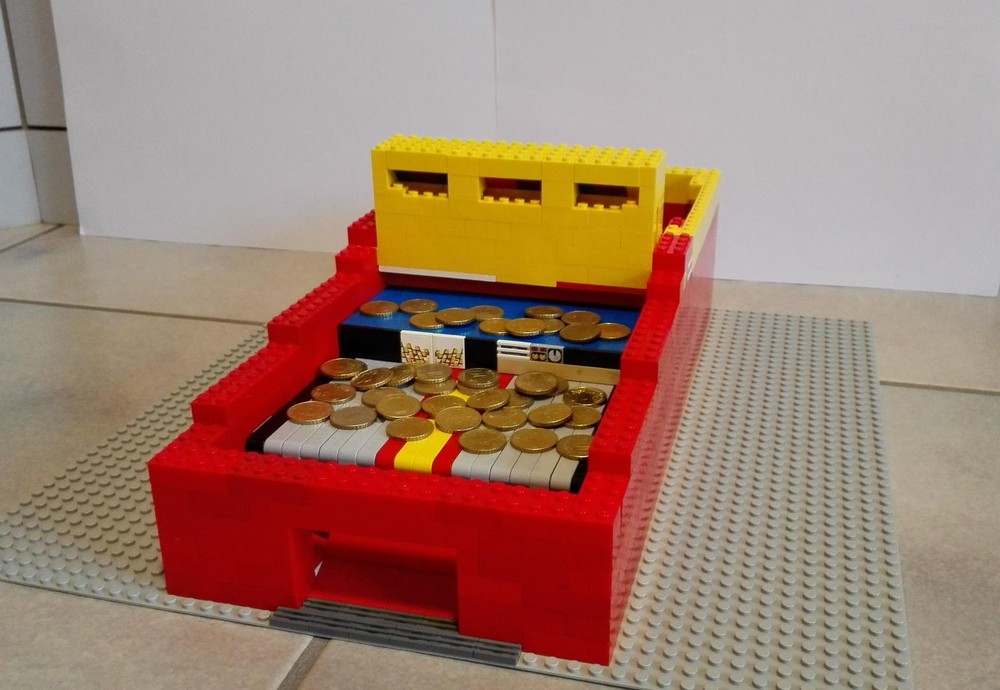 Lego Working Arcade Coin Pusher