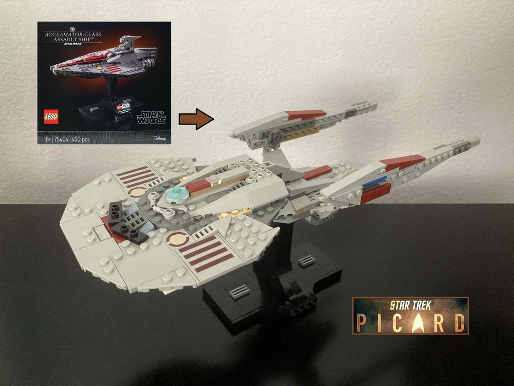 Lego USS Titan NCC-80102-A Midi-Scale