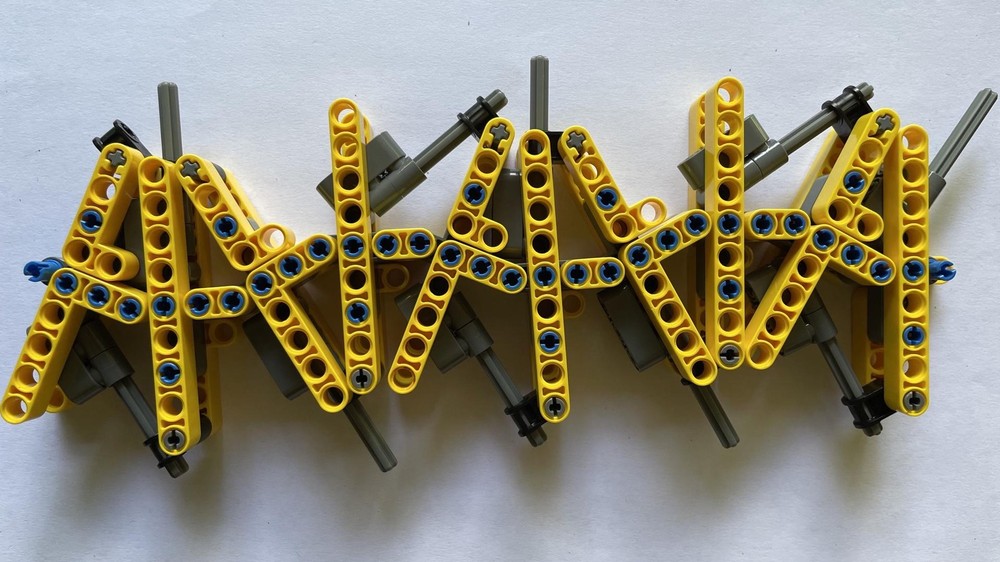 Lego Stabilized 'fish spine'
