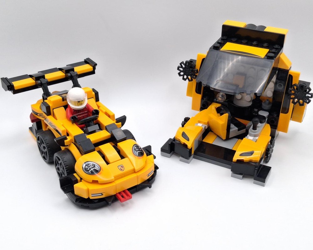 Lego Tooned Porsche 911 GT3 RS and Racing Sim Booth