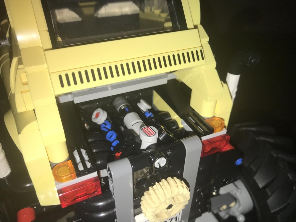 Lego Reciprocating mini V6 Engine