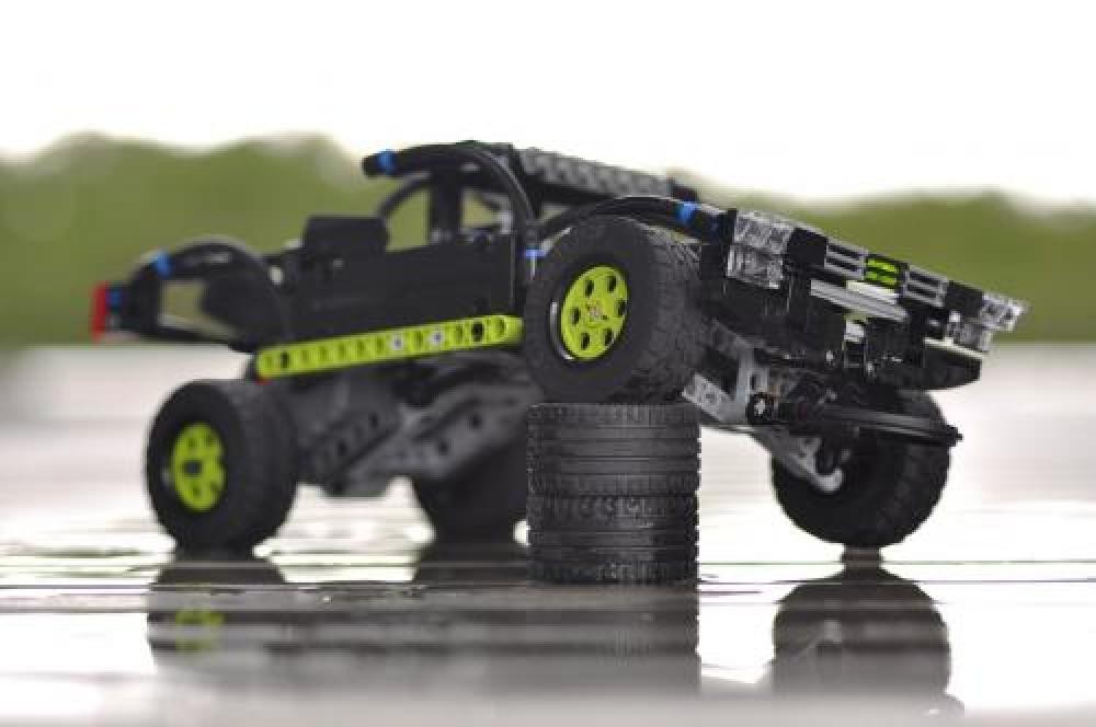 Lego BJ Baldwin Trophy Truck Pullback Edition