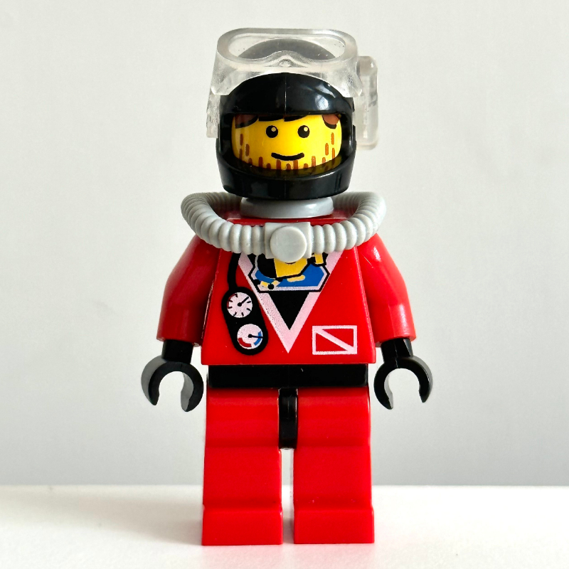 Lego Diver, Man, Red Wetsuit, Black Helmet with Mask, Airtank, Stubble