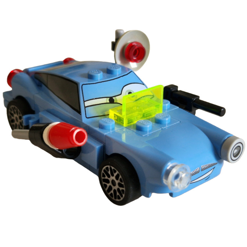 Lego Finn McMissile, Weapons