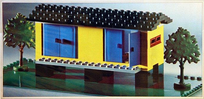 Lego Warehouse
