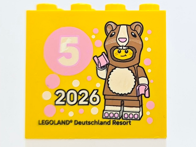 Lego Brick 2 x 4 x 3 with Besuchsmeister 5 2026 LEGOLAND Deutschland Resort Pattern / Yellow