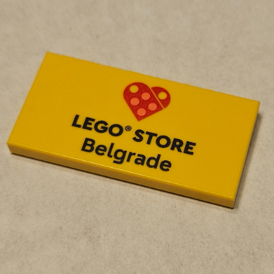 Lego Tile 2 x 4 with 'Heart LEGO STORE Belgrade' Print / Yellow