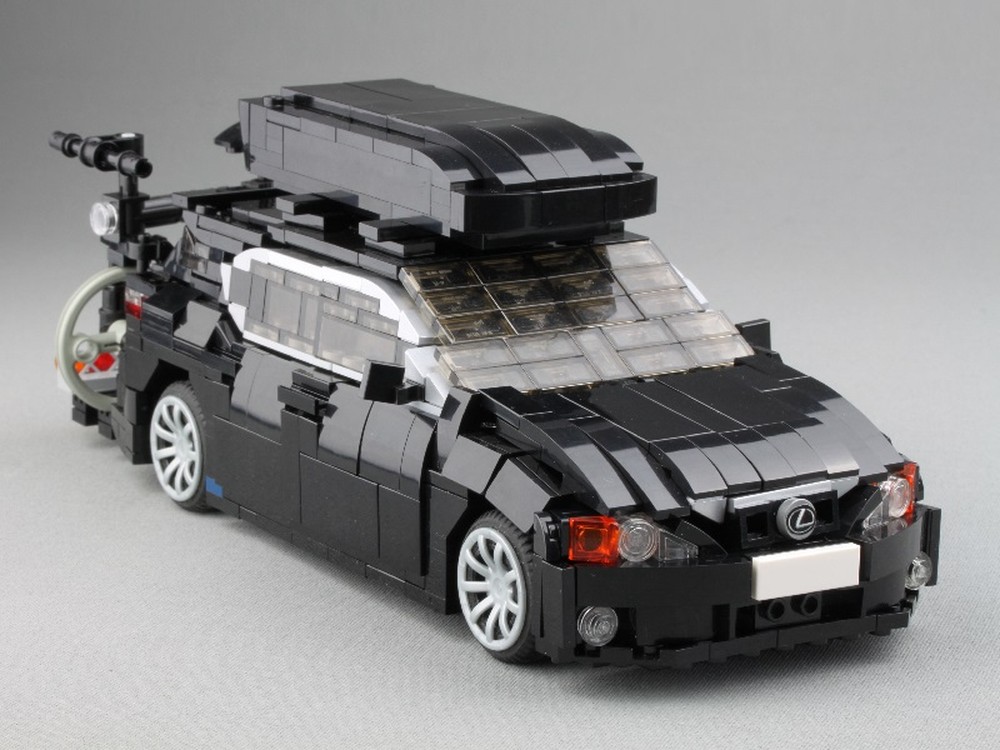 Lego Lexus CT in scale 1:20 - Moving edition