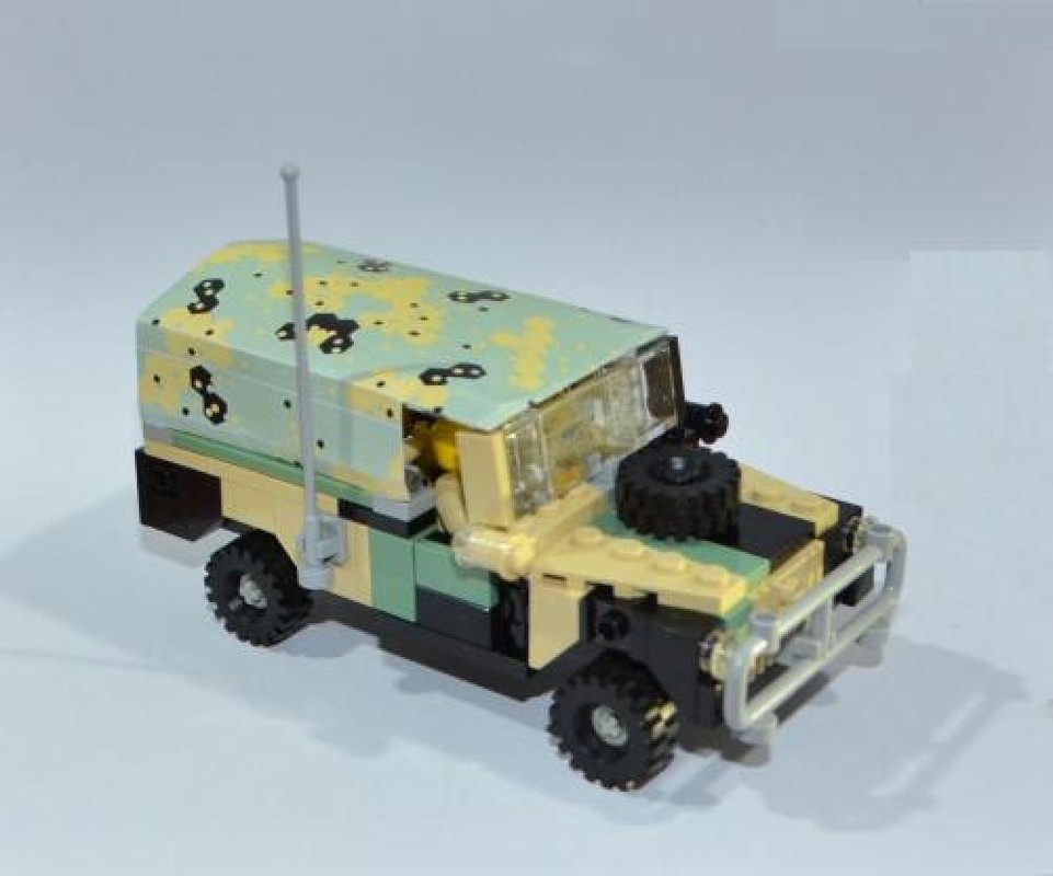 Lego Land Rover Perentie 4X4