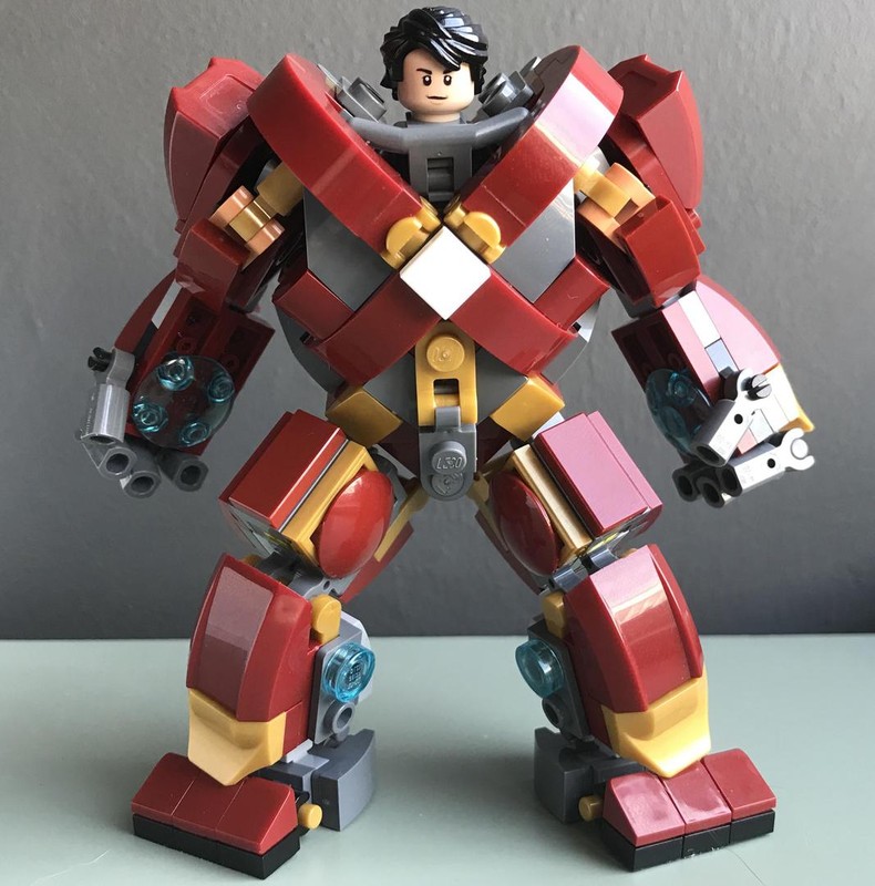 Lego Minifig Scale Hulkbuster (Avengers: Infinity War)