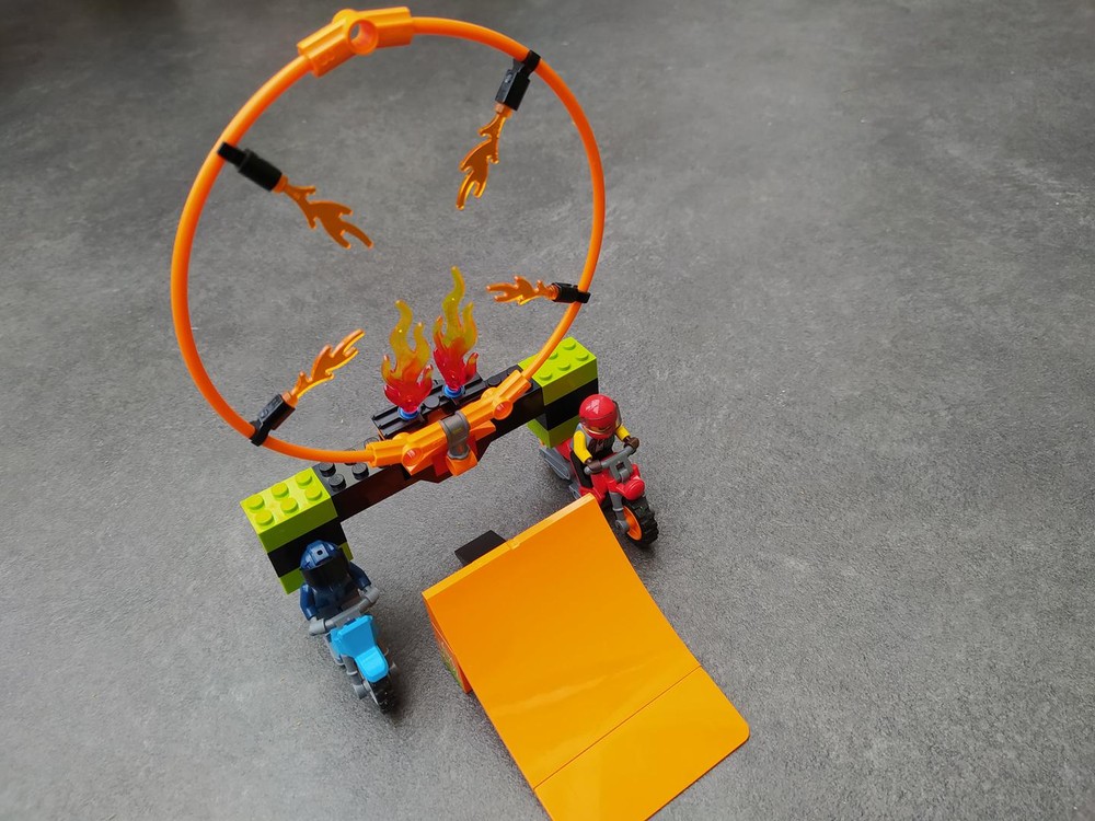 Lego 60299 Rolling Ring Of Fire