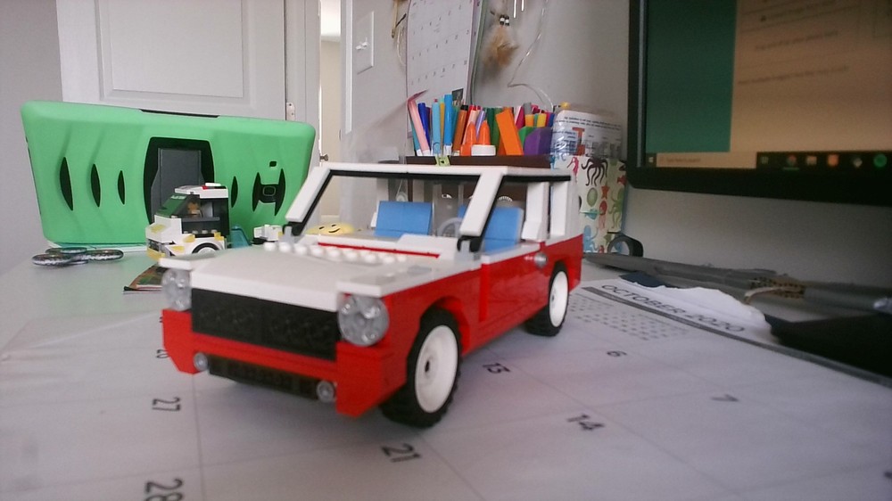 Lego 10220 1980s Luxury Hatchback