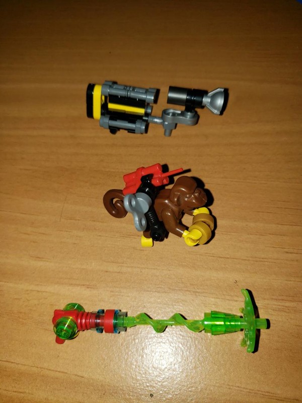Lego Minifig-scale Wonder Weapons