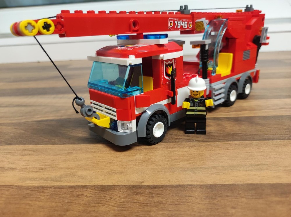 Lego city Firetruck Crane