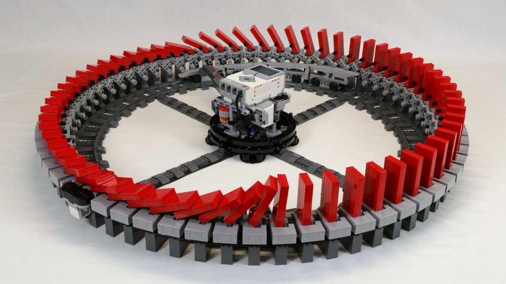 Lego Infinite Domino Ring