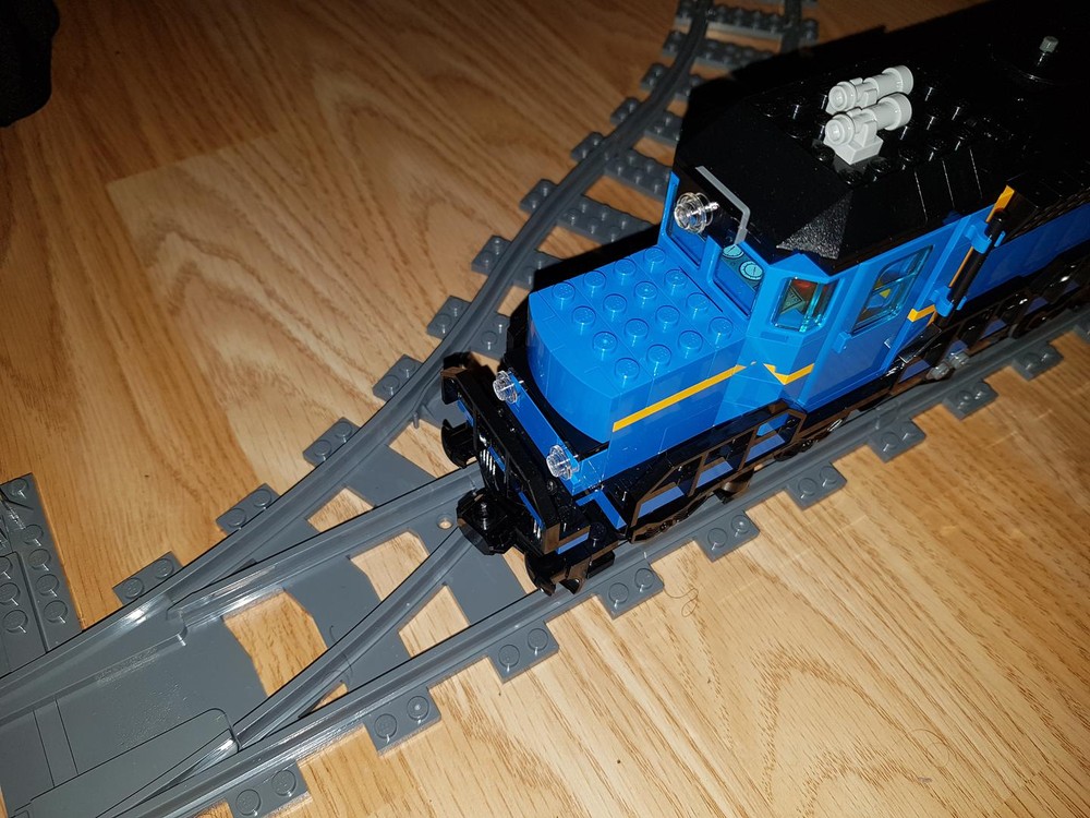 LEGO City Cargo Train 60052: Front lights