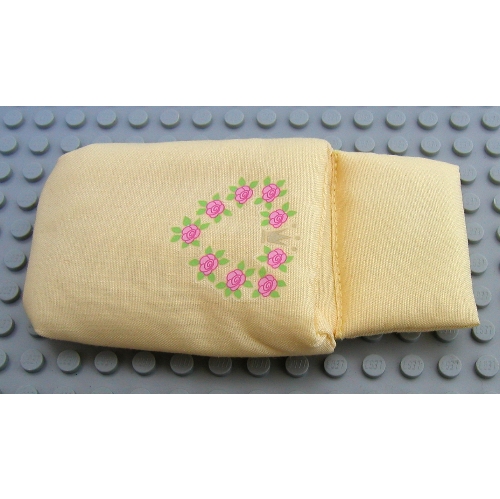 Lego Belville, Sleeping Bag / Baby Pouch with Heart Wreath, Roses and Crown Print / Light Yellow