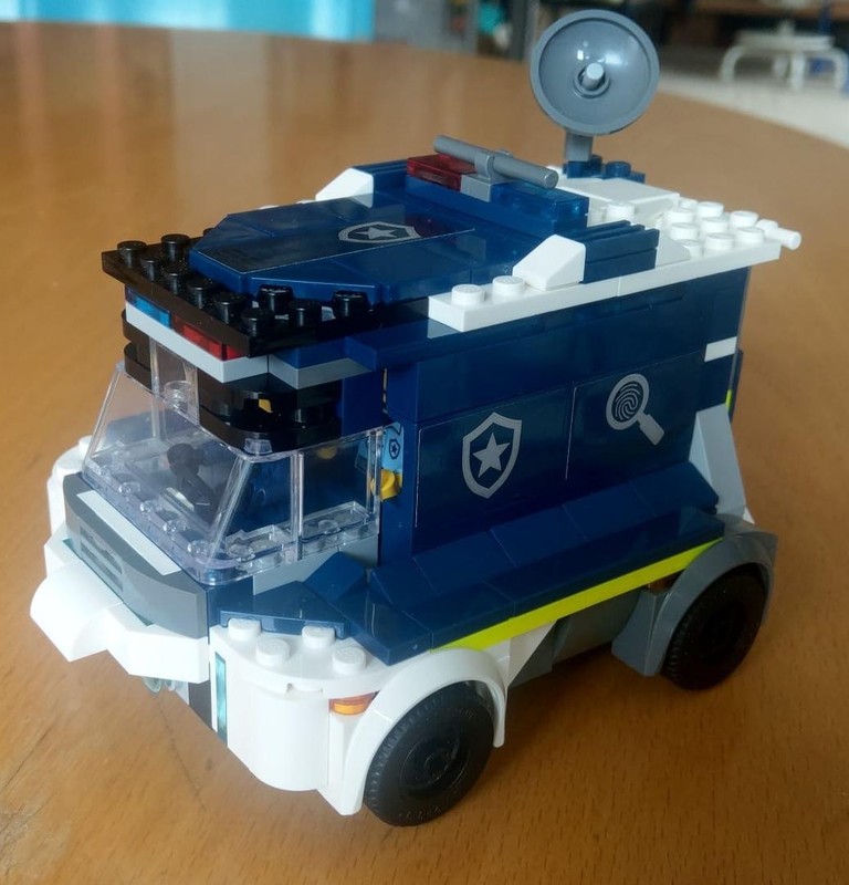 Lego police car alternate build 60418