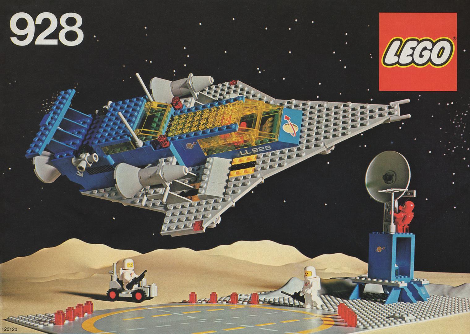 Lego Space Cruiser and Moonbase