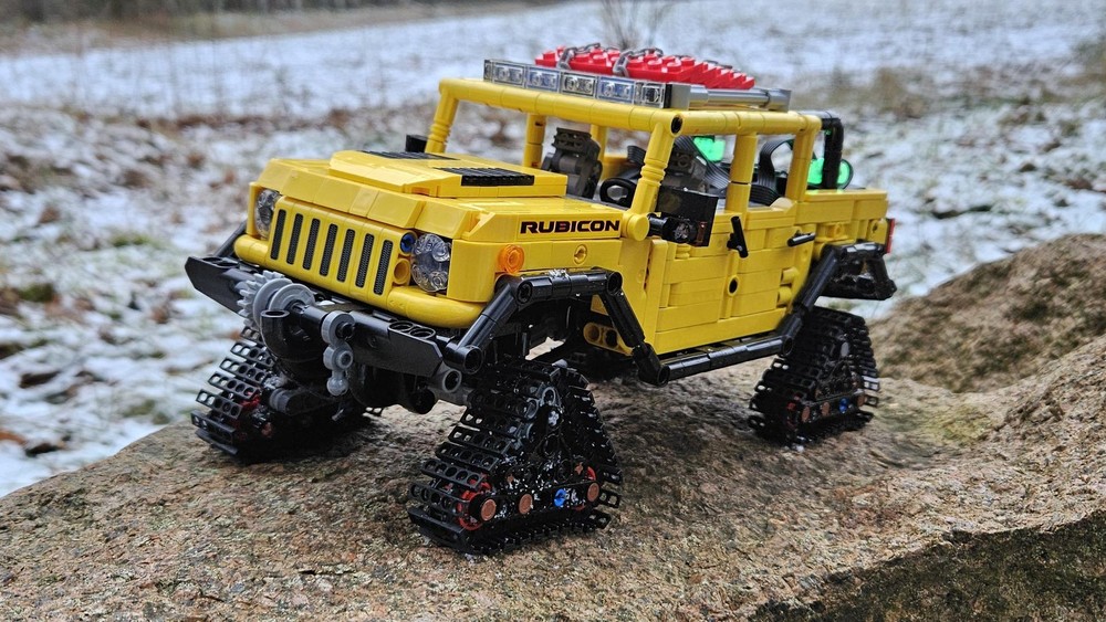 Lego Jeep Wrangler tracked RC
