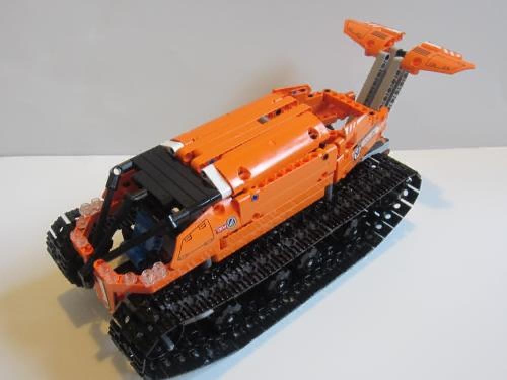Lego 42038 C Model: Ripsaw!!!