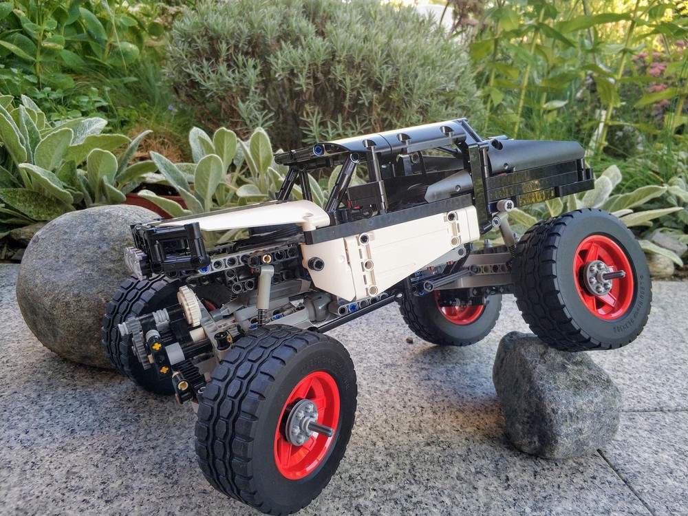 Lego Skunk Crawler