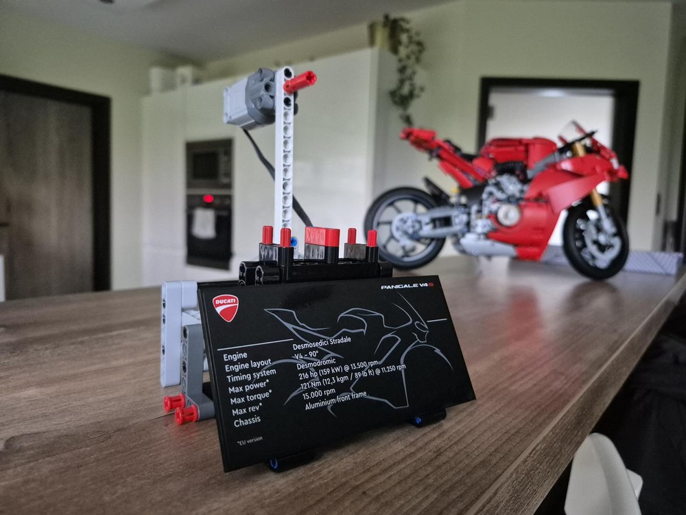 Lego Panigale V4S Motorization Kit