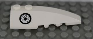 Lego Wedge 6 x 2 Right with Black and White SW Galactic Republic Logo with Thick Border Pattern (Sticker) - Set 7751