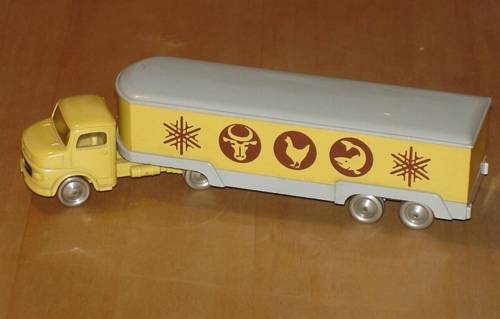 Lego HO Scale Mercedes Refrigerated Trailer, Twin Axle, Red Animal Symbols and Snowflakes Print
