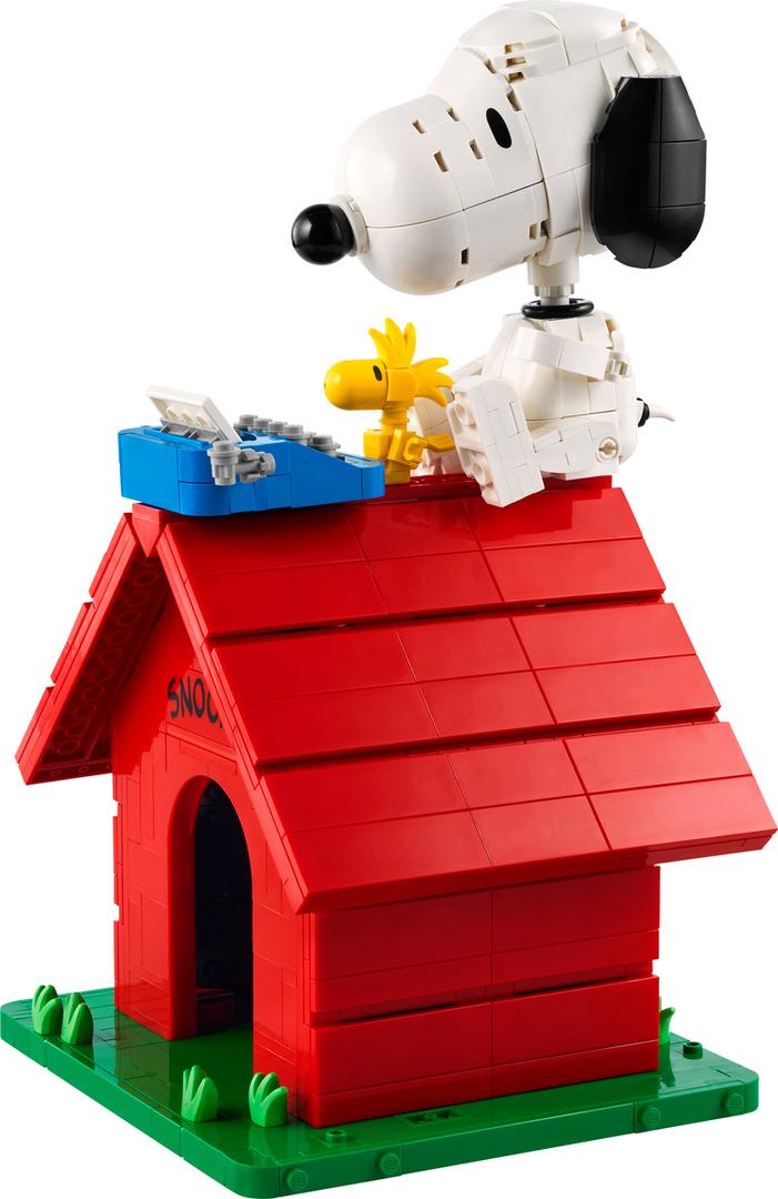 Lego Peanuts: Snoopy's Doghouse