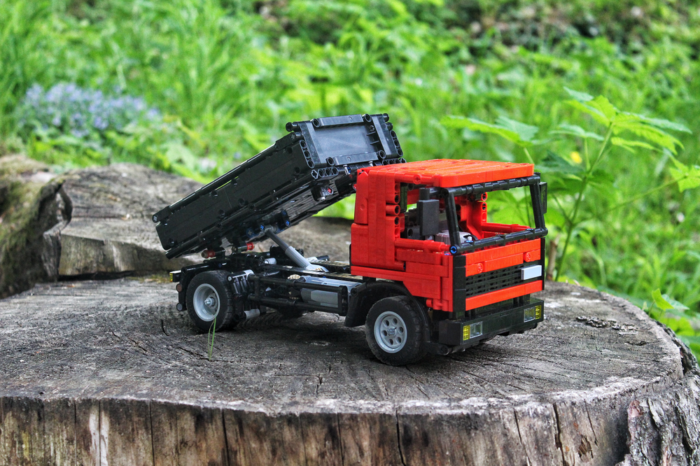 Lego LIAZ 250 Dumptruck PU