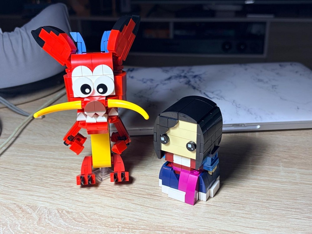 Lego Mulan et Mushu