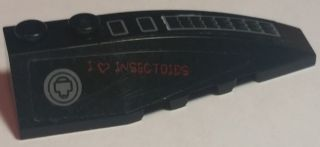 Lego Wedge 6 x 2 Right with Dark Bluish Gray Filler Cap, 'I Heart INSECTOIDS' and Air Outlet Grille Pattern (Stickers) - Set 5973 / Black