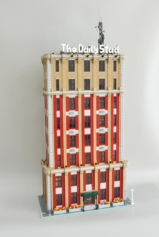 Lego Modular Skyscraper "The Daily Stud"