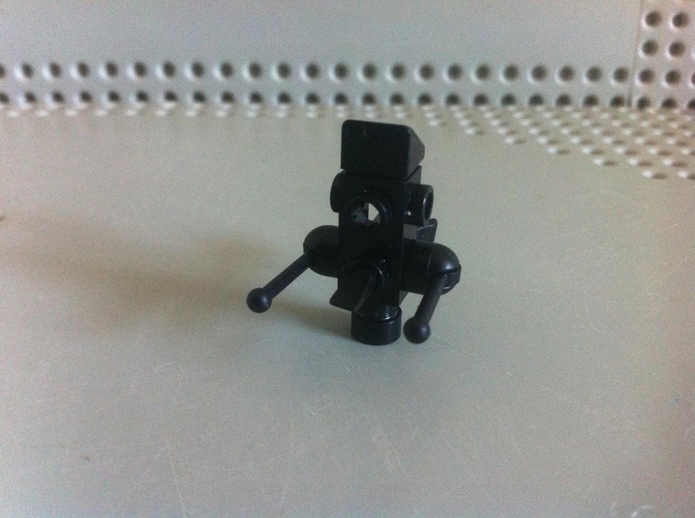 Lego 75870 5 piece robot