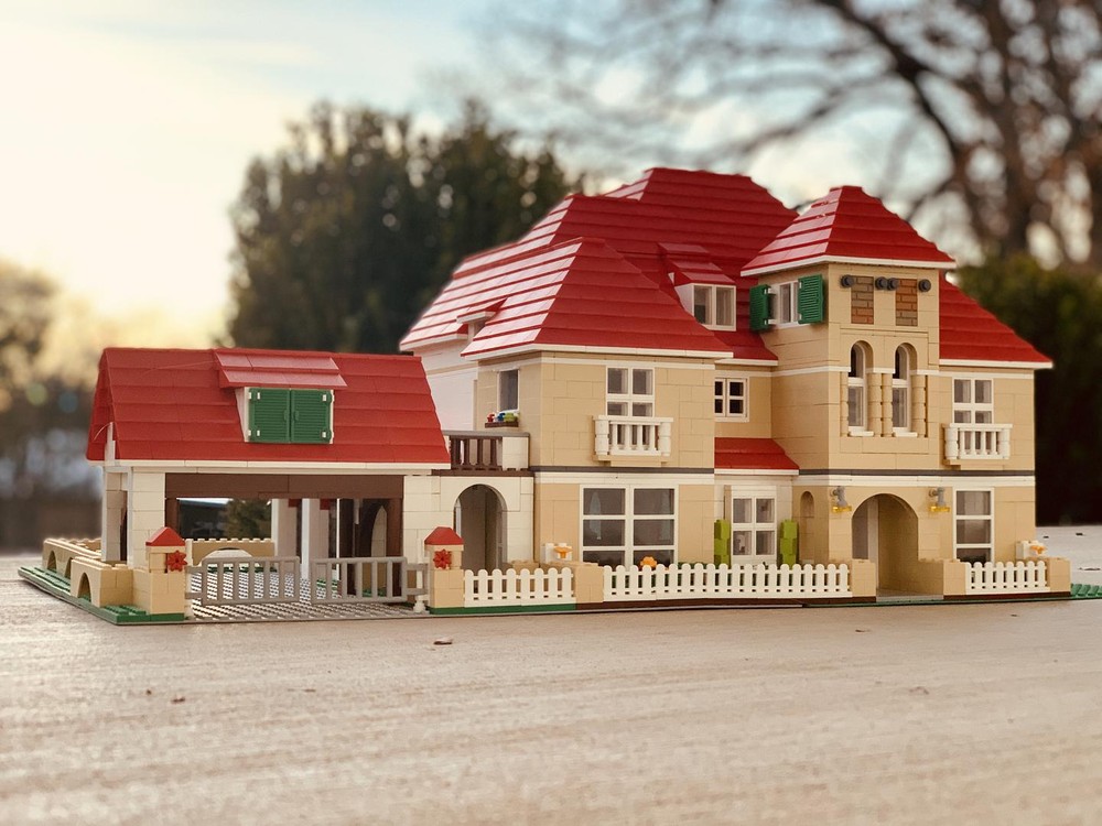 Lego Mediterranean Mansion