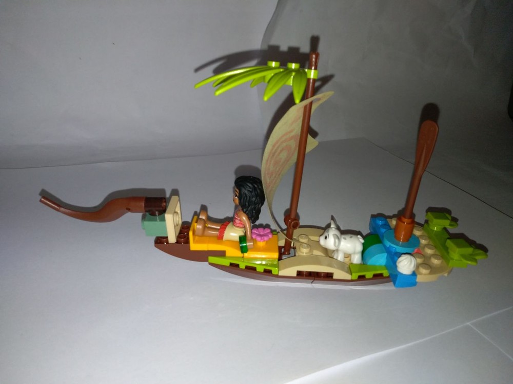 Lego 43170 Moana's extended boat