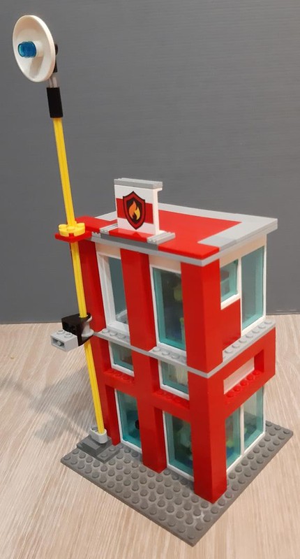 Lego estación de bomberos pequeña