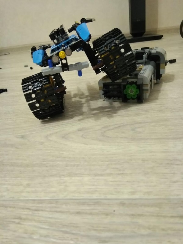 Lego Flexible all-terrain vehicle