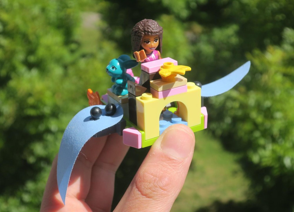 Lego Andrea's Magical Flying Machine