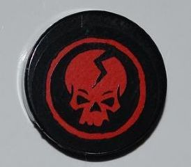 Lego Tile, Round 2 x 2 with Ninjago Cracked Red Skull in Red Circle on Black Background Pattern (Sticker) - Set 2259 / Black