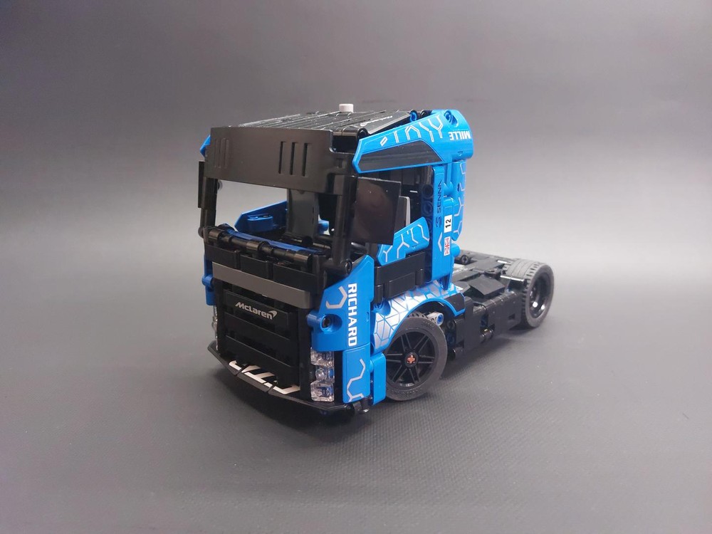 Lego 42123 Alternate model: Ford F-Max