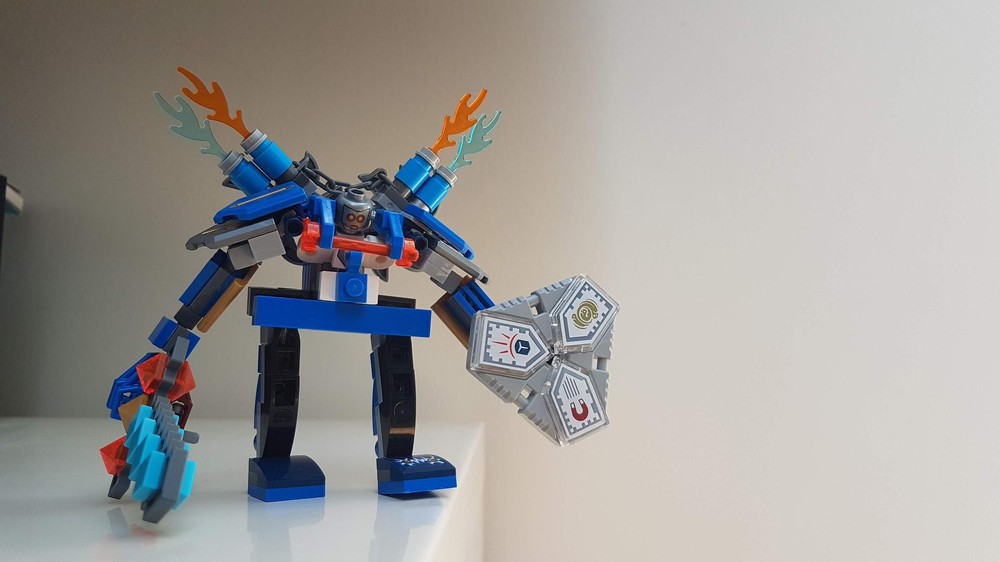 Lego nexo knights mecha